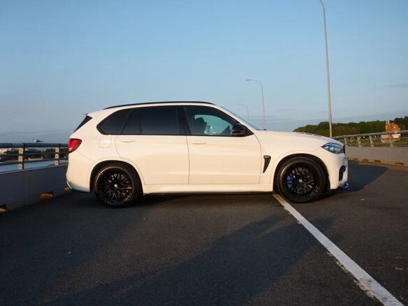 2015 BMW X5 M II (F85), белый - вид 6