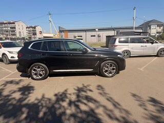2021 BMW X3 30i xDrive III (G01) Рестайлинг, чёрный, 5600000 рублей, вид 2