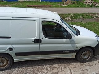 2006 Citroen Berlingo I Рестайлинг, белый, 205000 рублей, вид 3