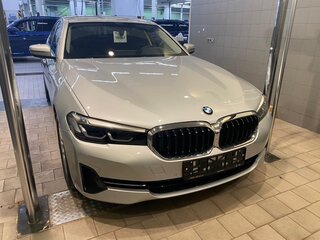 2021 BMW 5 серии 520d VII (G30/G31/G38) Рестайлинг, серебристый, 4100000 рублей, вид 1