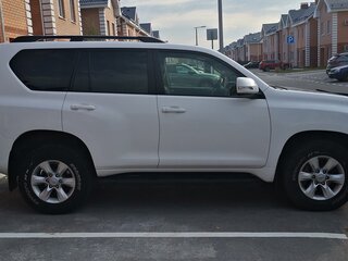 2012 Toyota Land Cruiser Prado 150 Series, белый, 3199999 рублей, вид 4