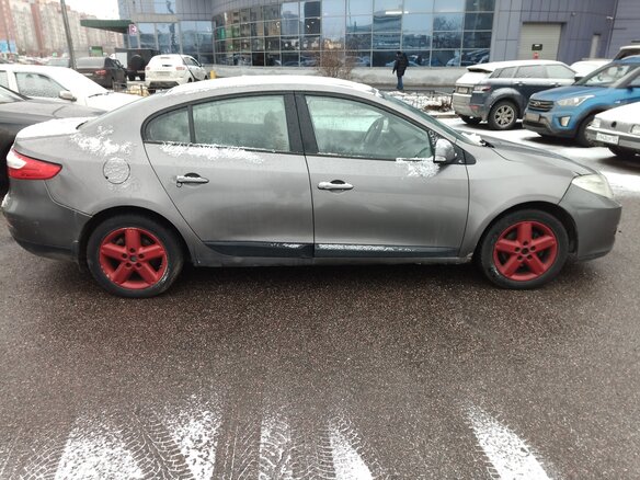 2010 Renault Fluence I, серый, 550000 рублей - вид 1