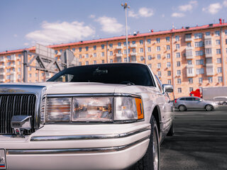 1993 Lincoln Town Car II, белый, 10000000 рублей, вид 1