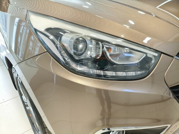 2015 Hyundai ix35 I Рестайлинг, бежевый - вид 8