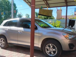 2013 Mitsubishi ASX I, серебристый, 1100000 рублей, вид 4