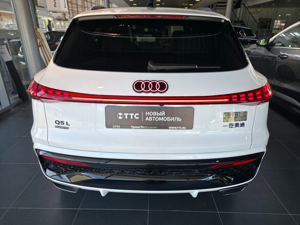 2026 Audi Q5 L III (GU), белый - вид 4