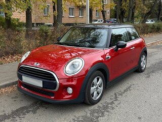 2016 Mini Hatch Cooper III (F55/F56), красный, 1500000 рублей, вид 2