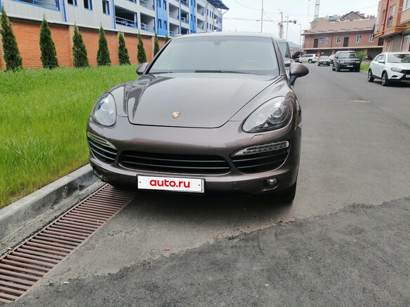 2012 Porsche Cayenne S II (958), коричневый, 1650000 рублей - вид 1