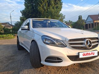 2013 Mercedes-Benz E-Класс 200 IV (W212, S212, C207) Рестайлинг, белый, 1575000 рублей, вид 3