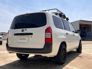 2016 Toyota Probox I Рестайлинг, белый, 860000 рублей, вид 3