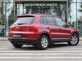 2013 Volkswagen Tiguan I Рестайлинг, красный, 1130000 рублей, вид 3