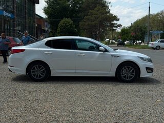 2011 Kia K5 I, белый, 1050000 рублей, вид 5