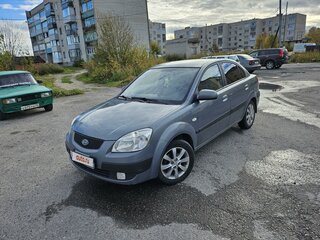 2009 Kia Rio II, серый, 430000 рублей, вид 1