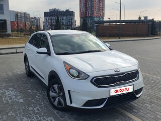2019 Kia Niro Plug-in hybrid I, белый, 1139783 рублей, вид 3