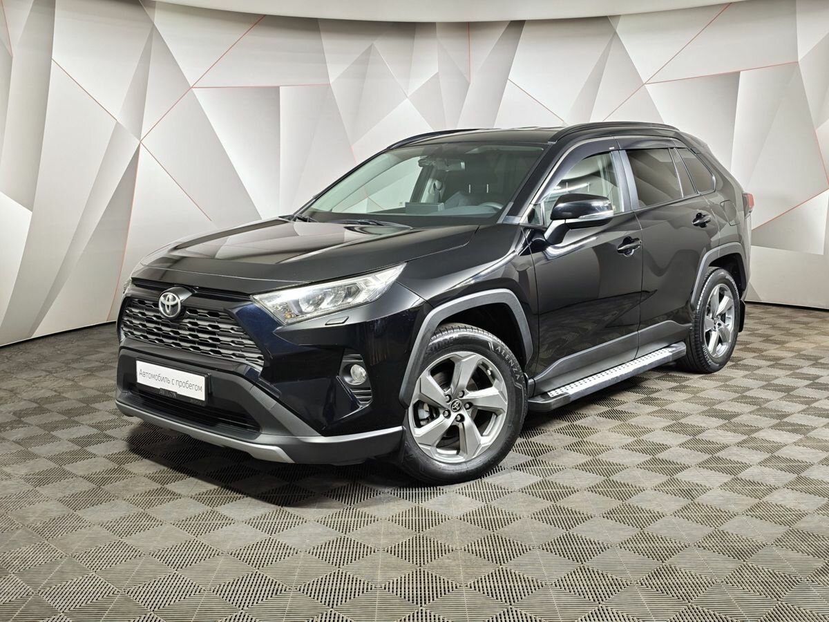 Открыть фотографии: Toyota RAV4 V (XA50)