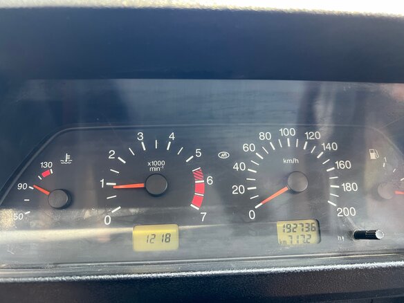 2014 Lada (ВАЗ) 2121 (4x4) I Рестайлинг, белый, 650000 рублей - вид 5