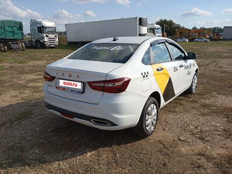 2023 Lada (ВАЗ) Vesta I Рестайлинг (NG), белый, 973750 рублей, вид 3