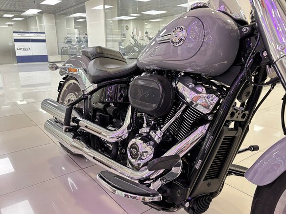 2024 Harley-Davidson Fat Boy, серый, 2555000 рублей - вид 25
