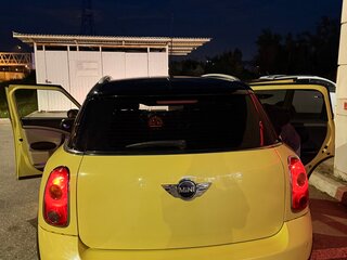 2012 Mini Countryman Cooper I, жёлтый, 750000 рублей, вид 2