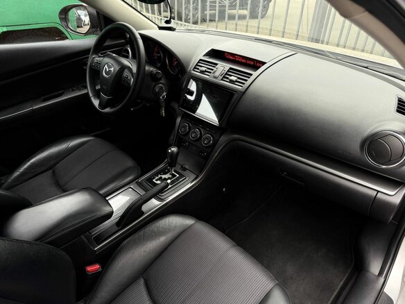 2012 Mazda 6 II (GH) Рестайлинг, серебристый, 770000 рублей - вид 13