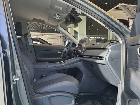 2026 Geely EX5 Гибрид EM-i, серый, 3669990 рублей - вид 7