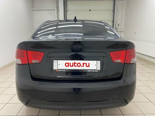 2009 Kia Cerato 5-speed II, чёрный, 565000 рублей, вид 5