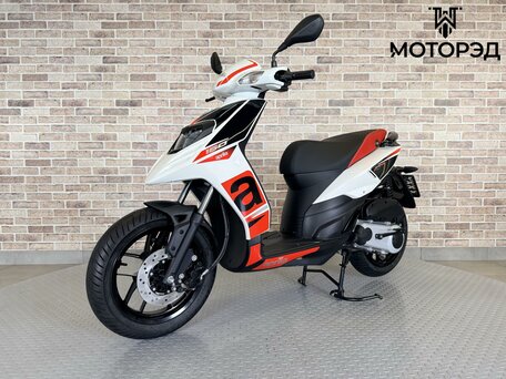 2025 Aprilia SR 50, белый, 285000 рублей, вид 2