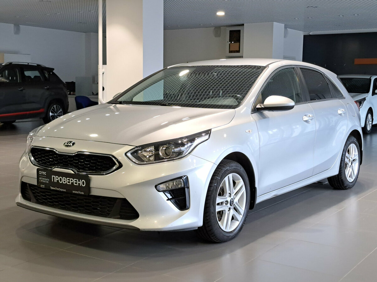 Открыть фотографии: Kia Ceed III