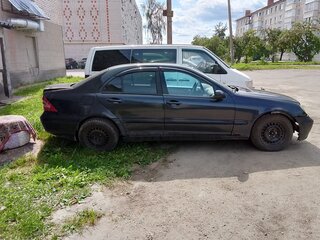 2001 Mercedes-Benz C-Класс 200 II (W203), чёрный, 180000 рублей, вид 4