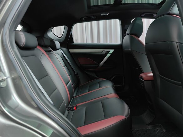 2023 Geely Coolray I, серый, 1599000 рублей - вид 9