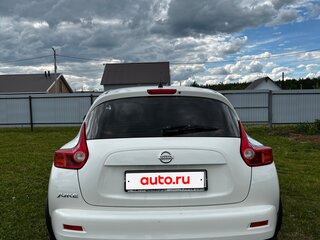 2013 Nissan Juke I, белый, 900000 рублей, вид 3