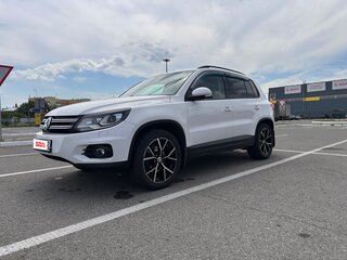 2011 Volkswagen Tiguan I Рестайлинг, белый, 1299000 рублей, вид 3