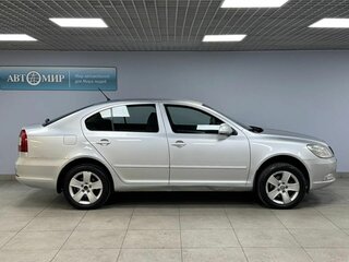 2011 Skoda Octavia II (A5) Рестайлинг, серебристый, 690000 рублей, вид 4
