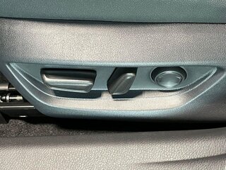 2026 Toyota Camry IX (XV80), чёрный, 7695672 рублей, вид 5