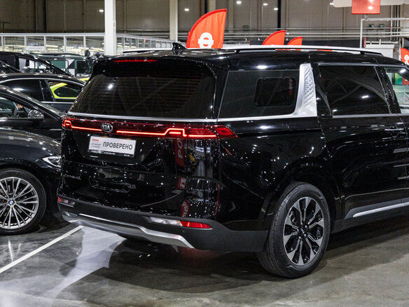 2020 Kia Carnival IV, чёрный, 3890700 рублей - вид 6