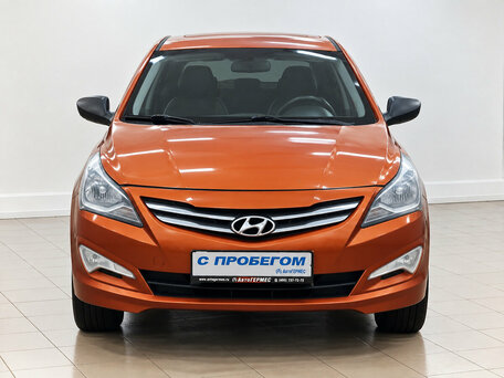 2015 Hyundai Solaris I Рестайлинг, оранжевый, 590000 рублей, вид 2