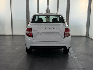 2026 Lada (ВАЗ) Granta I Рестайлинг, белый, 1800000 рублей, вид 5