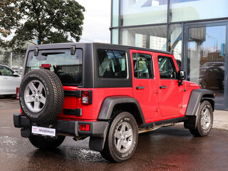 2011 Jeep Wrangler III (JK), красный, 2250000 рублей, вид 4