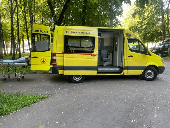 2013 Mercedes-Benz Sprinter, жёлтый, 1350000 рублей - вид 17
