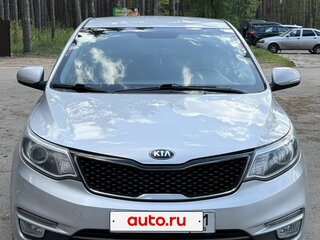 2016 Kia Rio III Рестайлинг, серебристый, 1160000 рублей, вид 2