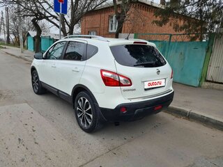 2010 Nissan Qashqai I, белый, 930000 рублей, вид 2