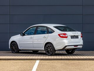 2023 Lada (ВАЗ) Granta I Рестайлинг, белый, 995000 рублей, вид 4