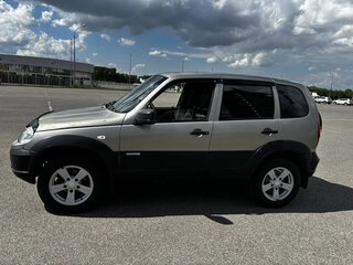 2013 Chevrolet Niva I Рестайлинг, золотистый, 330000 рублей, вид 5