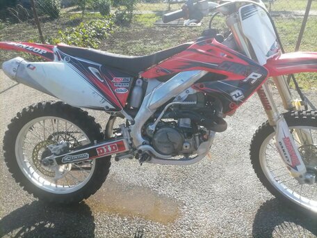 2004 Honda CRF 450R, красный, 280000 рублей, вид 1