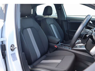 2023 Audi A3 35 TFSI IV (8Y), белый, 1525000 рублей, вид 4