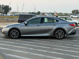 2026 Toyota Camry IX (XV80), серебристый, 3950000 рублей, вид 4