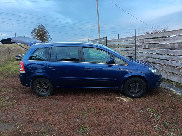 2011 Opel Zafira B Рестайлинг, синий, 750000 рублей - вид 10