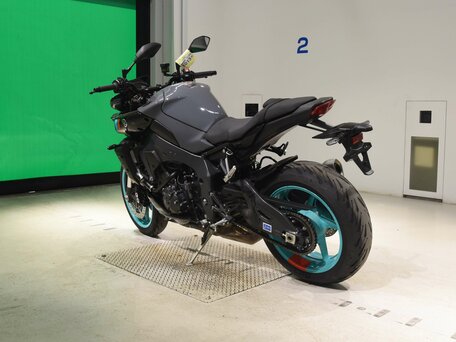 2022 Yamaha MT-10, серый, 1600000 рублей, вид 3