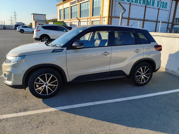 2019 Suzuki Escudo IV Рестайлинг, бежевый, 2300000 рублей - вид 5