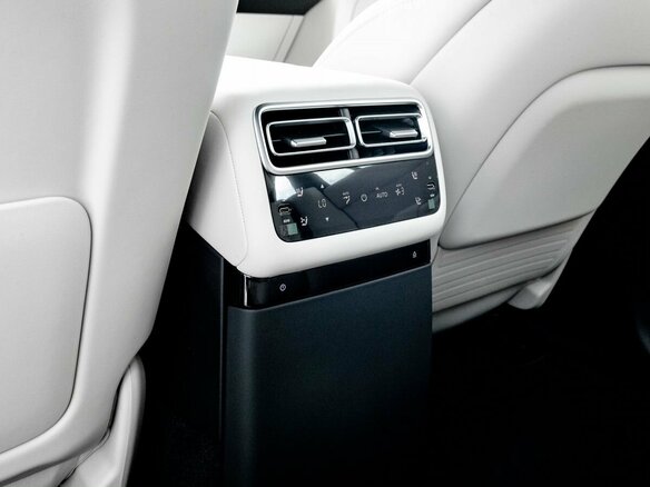 2026 Li Auto (Lixiang) L7 52.3 kWh I Рестайлинг, чёрный, 10690000 рублей - вид 15